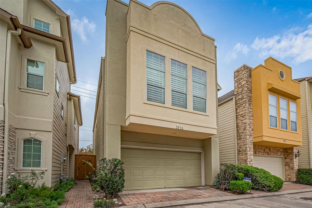 Photo of 2624 Starboard Point, Houston, TX 77054 (MLS # 41527417)