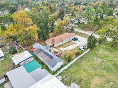 Tiny photo for 4917 Tronewood Street, Houston, TX 77016 (MLS # 40586861)