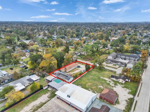 Tiny photo for 4917 Tronewood Street, Houston, TX 77016 (MLS # 40586861)