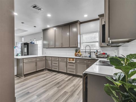 Tiny photo for 4917 Tronewood Street, Houston, TX 77016 (MLS # 40586861)