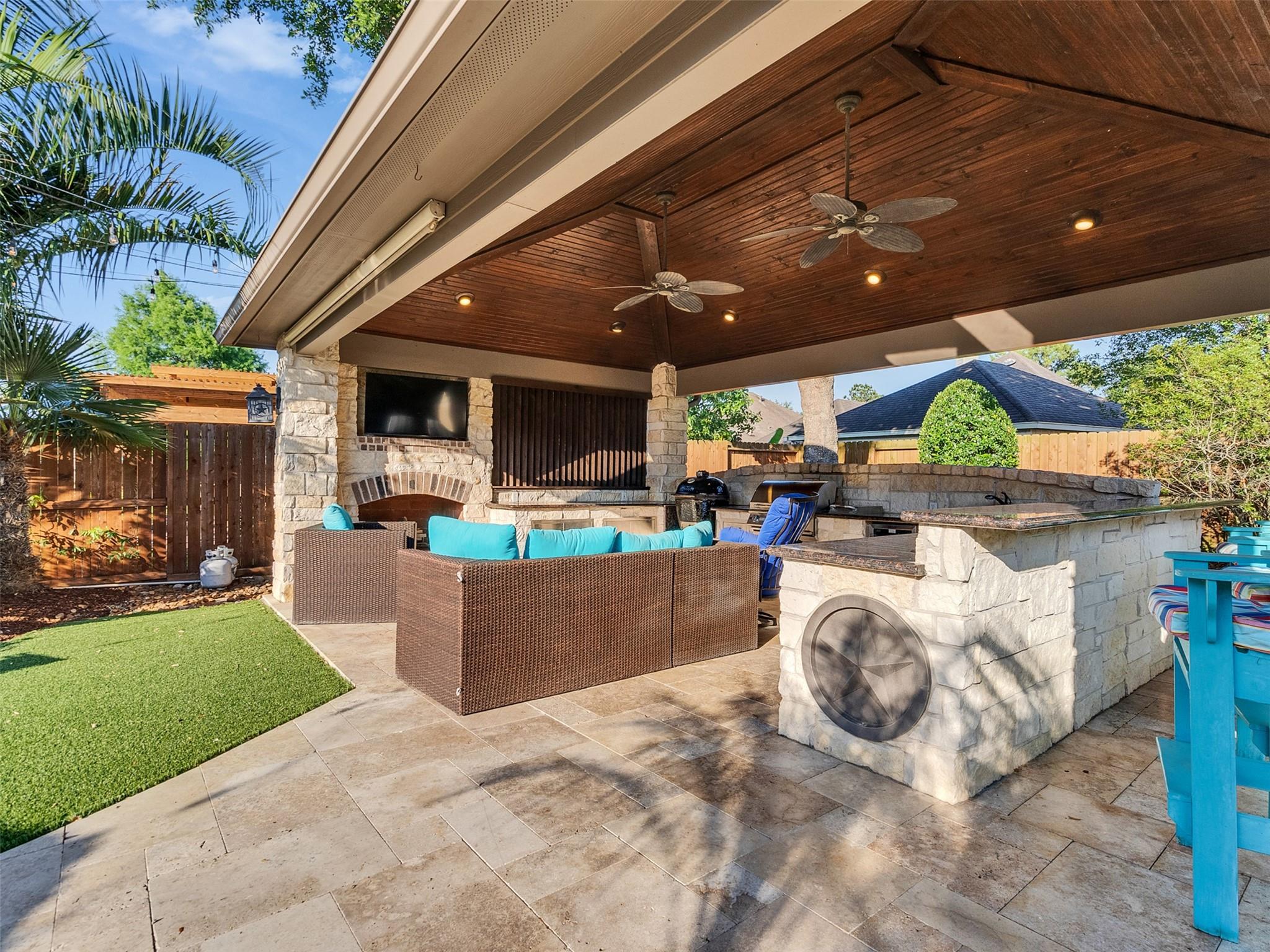 6126 Southwell Lane