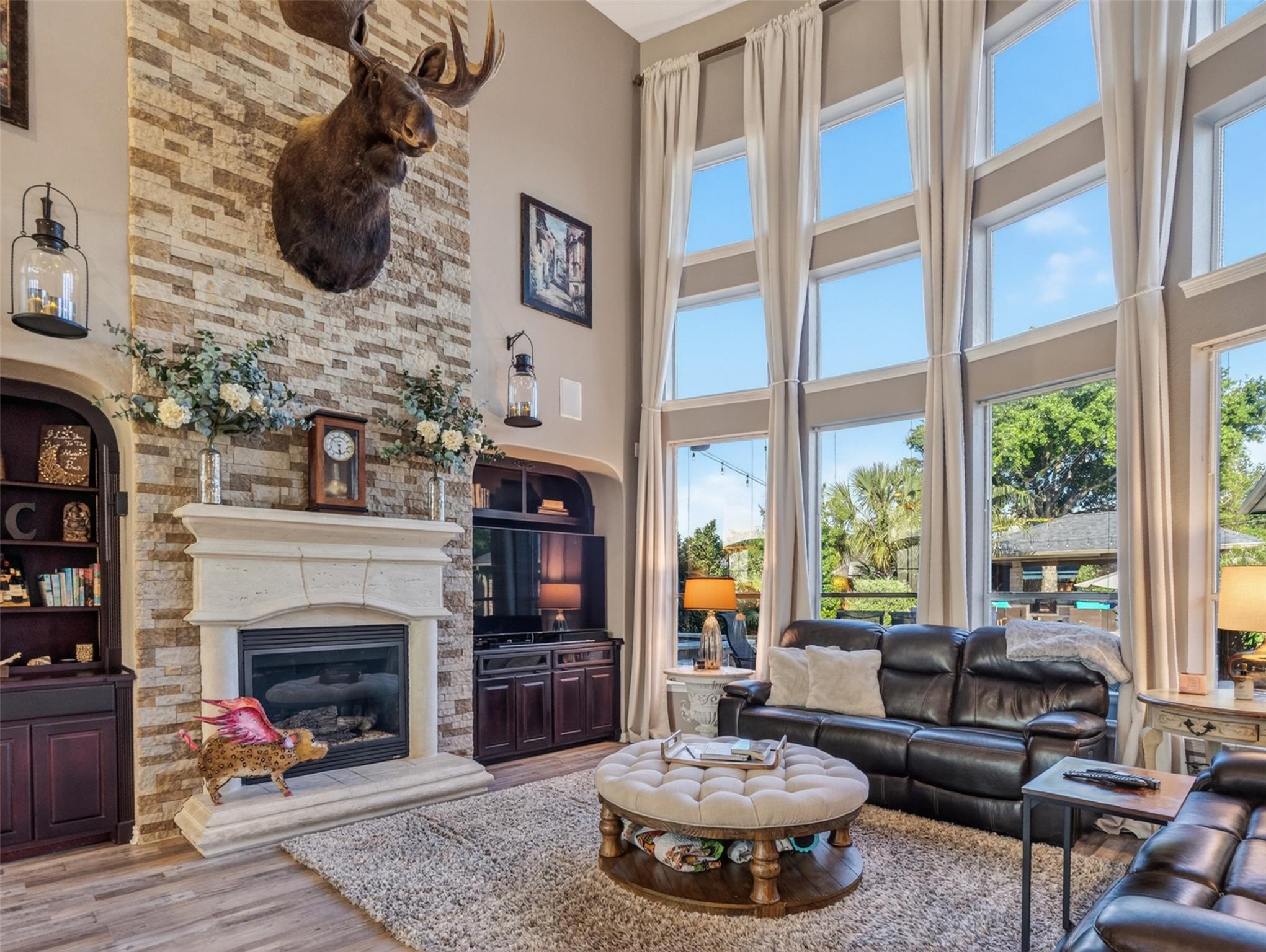 6126 Southwell Lane