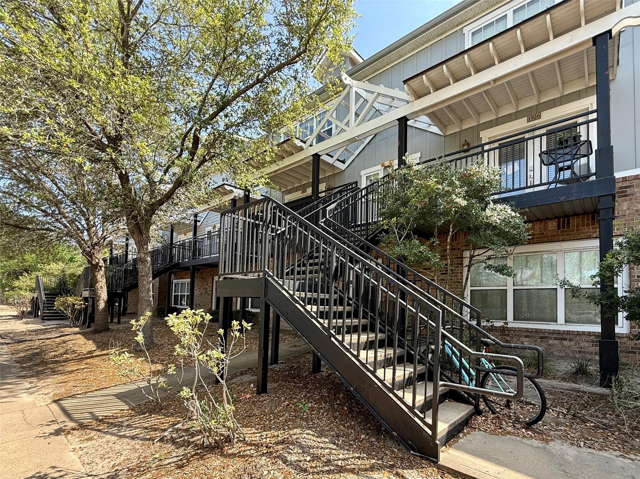 1725 Harvey Mitchell Parkway S 1925