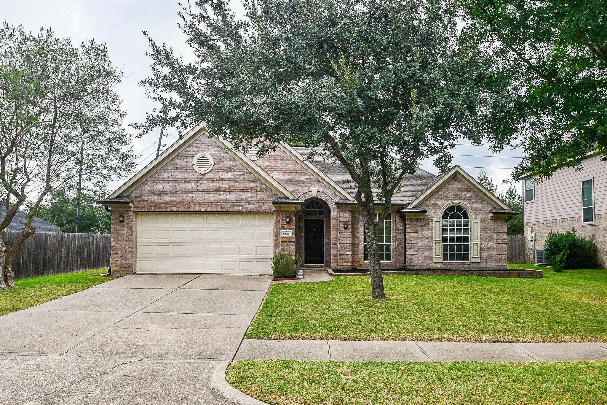 6811 Shelby Oaks Drive