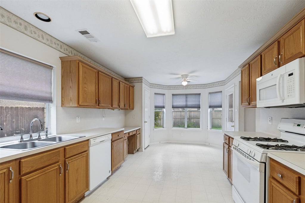 Photo of 6811 Shelby Oaks Drive, Richmond, TX 77407 (MLS # 97149183)