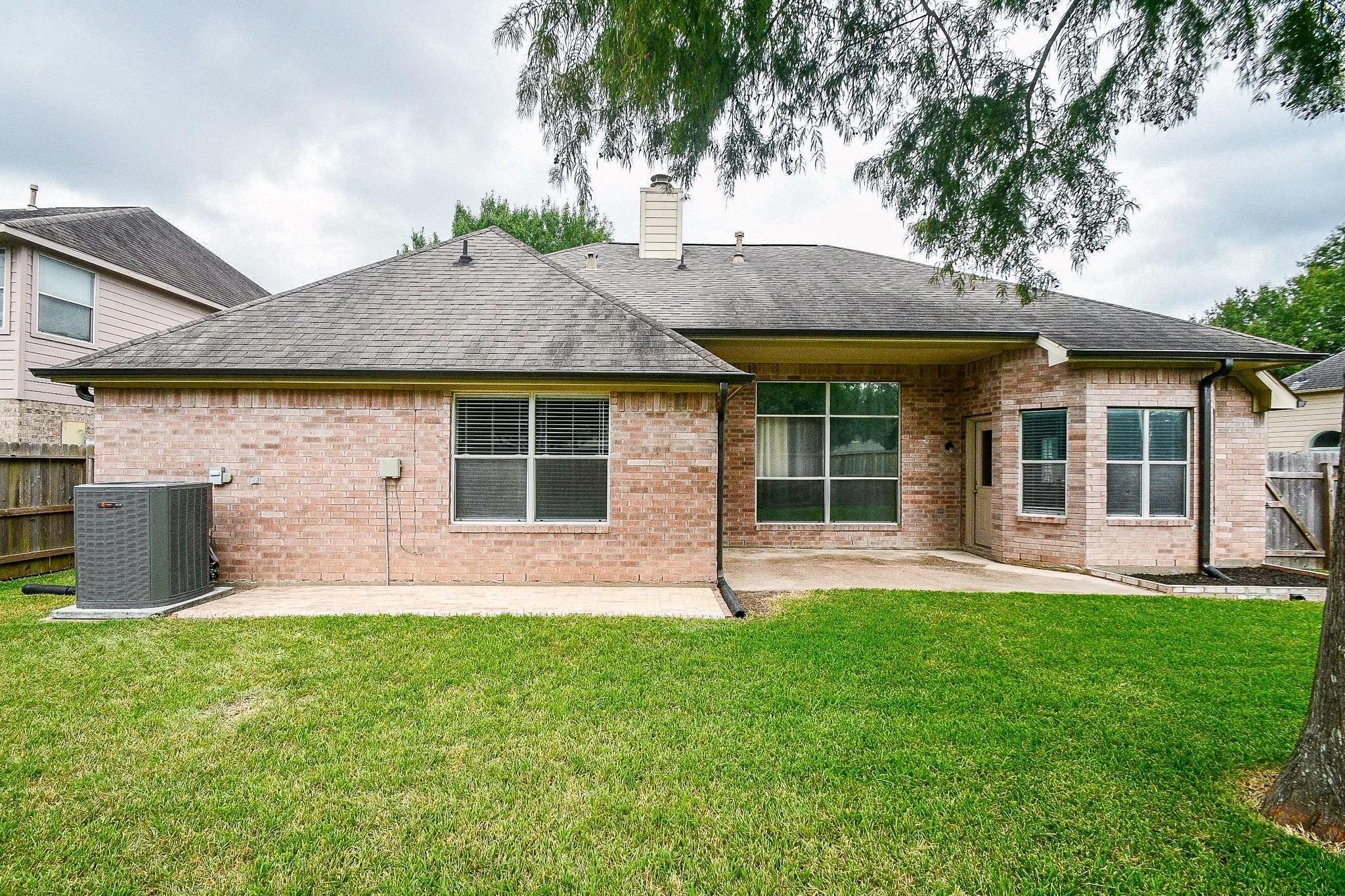 6811 Shelby Oaks Drive