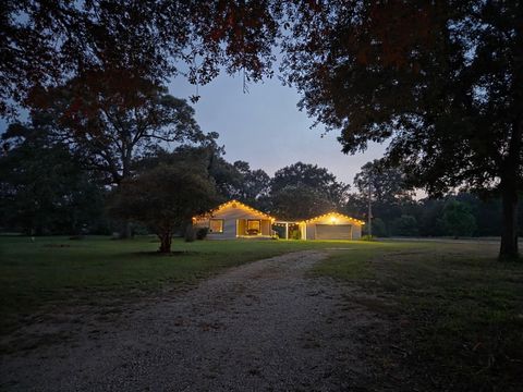 Photo of 7964 Hwy 146, Livingston, TX 77351 (MLS # 37021921)