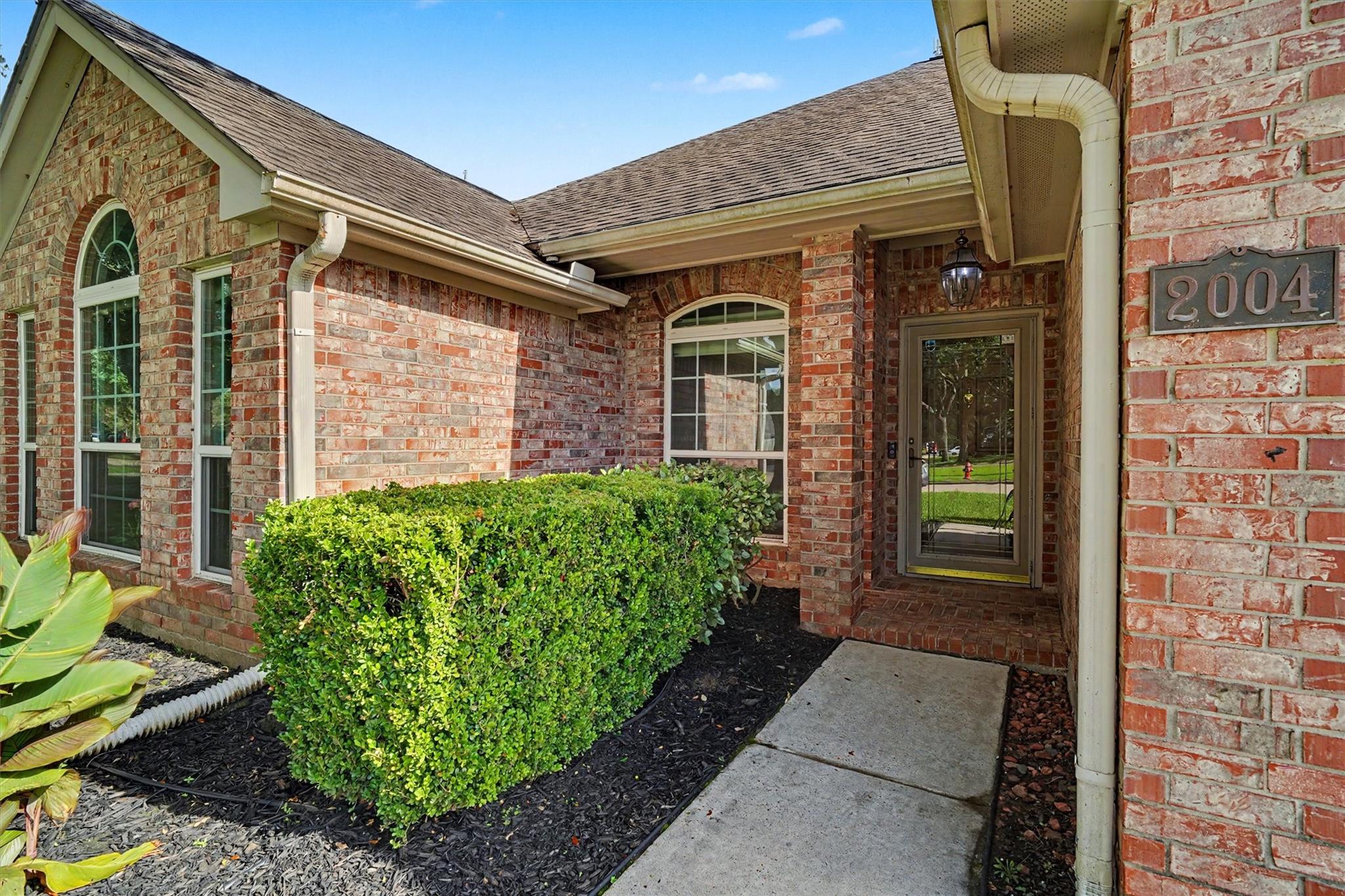 2004 Aberdeen Drive