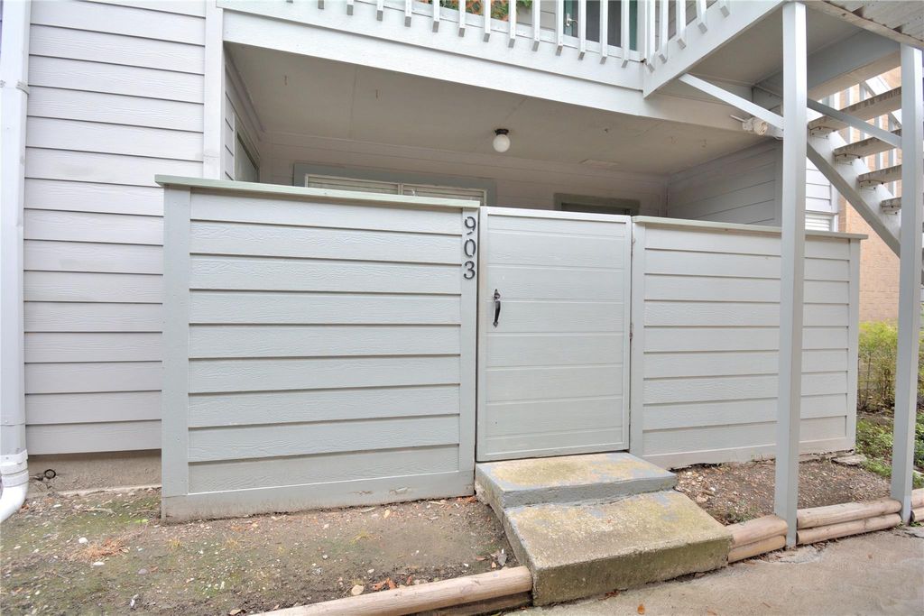 Photo of 260 El Dorado Boulevard #903, Houston, TX 77598 (MLS # 5292234)