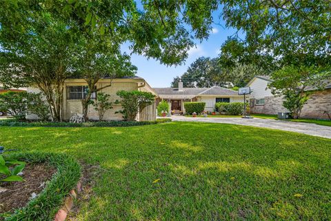 Photo of 3415 W Creek Club Drive, Missouri City, TX 77459 (MLS # 14250071)