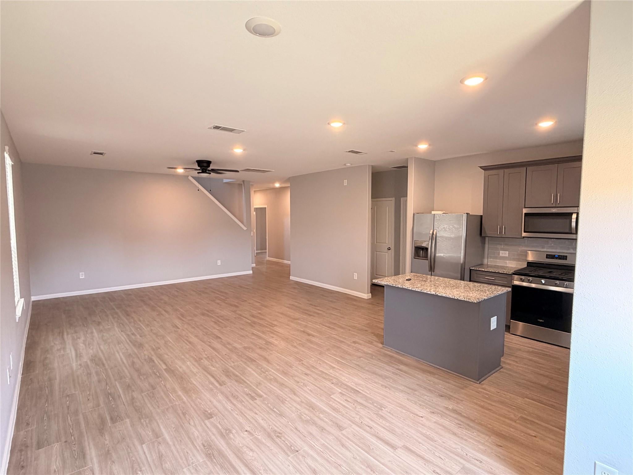 25619 Balsamroot Drive