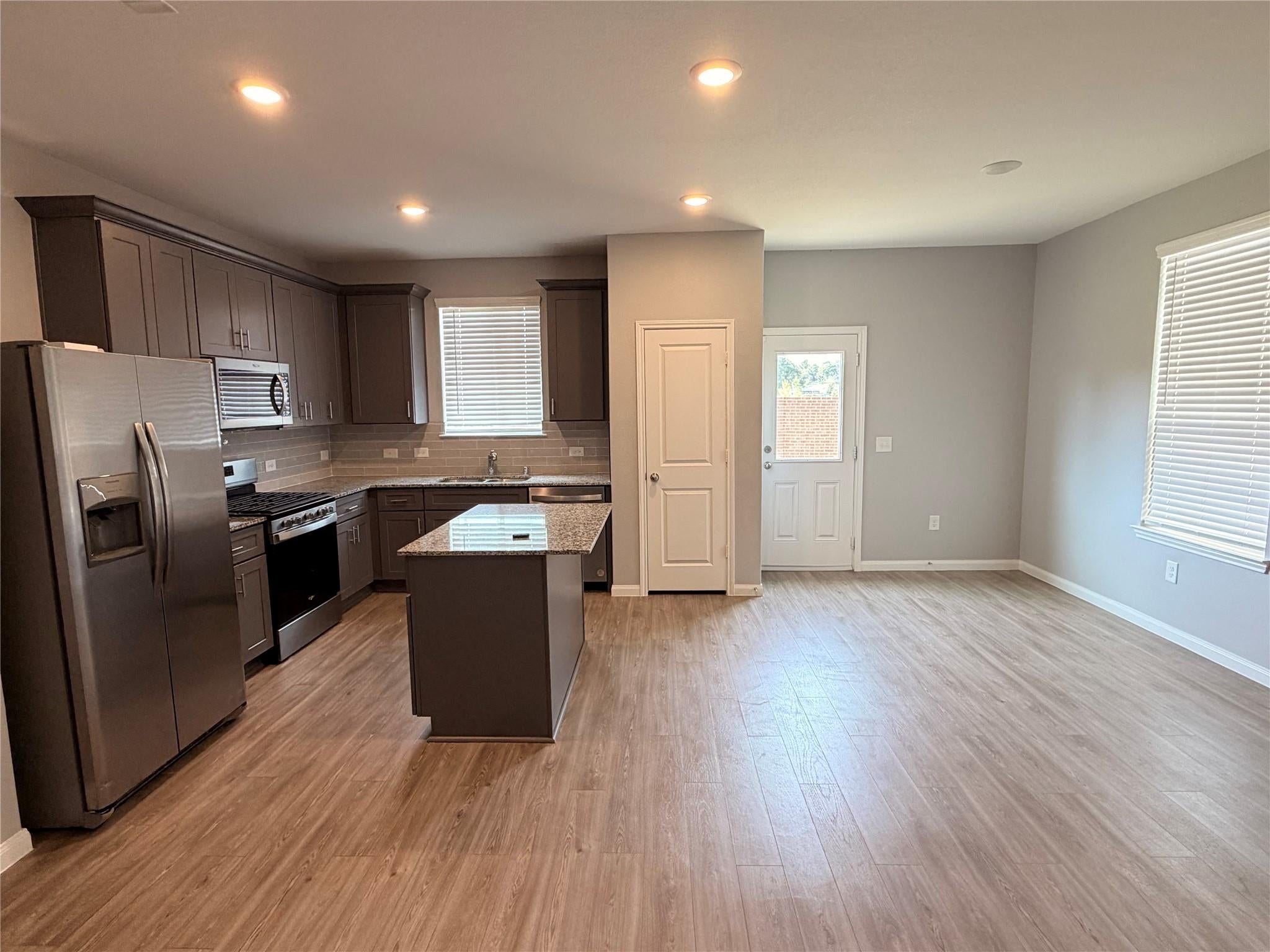 25619 Balsamroot Drive