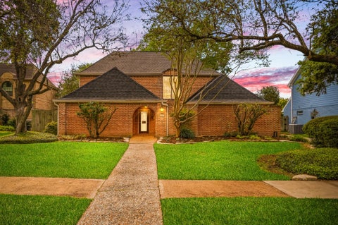Homes For Sale - 11619 Cherryknoll Drive<br/> Houston, TX 77077