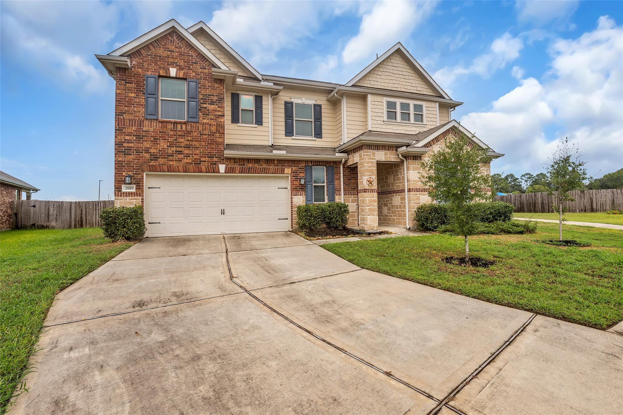 20519 Pembridge Green Drive