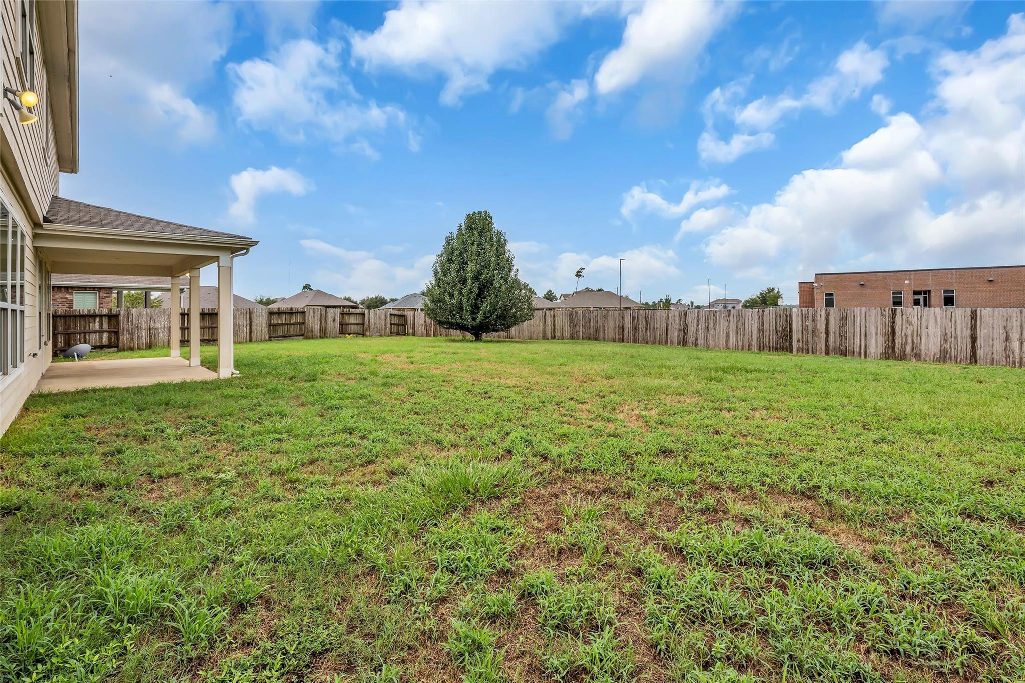 20519 Pembridge Green Drive