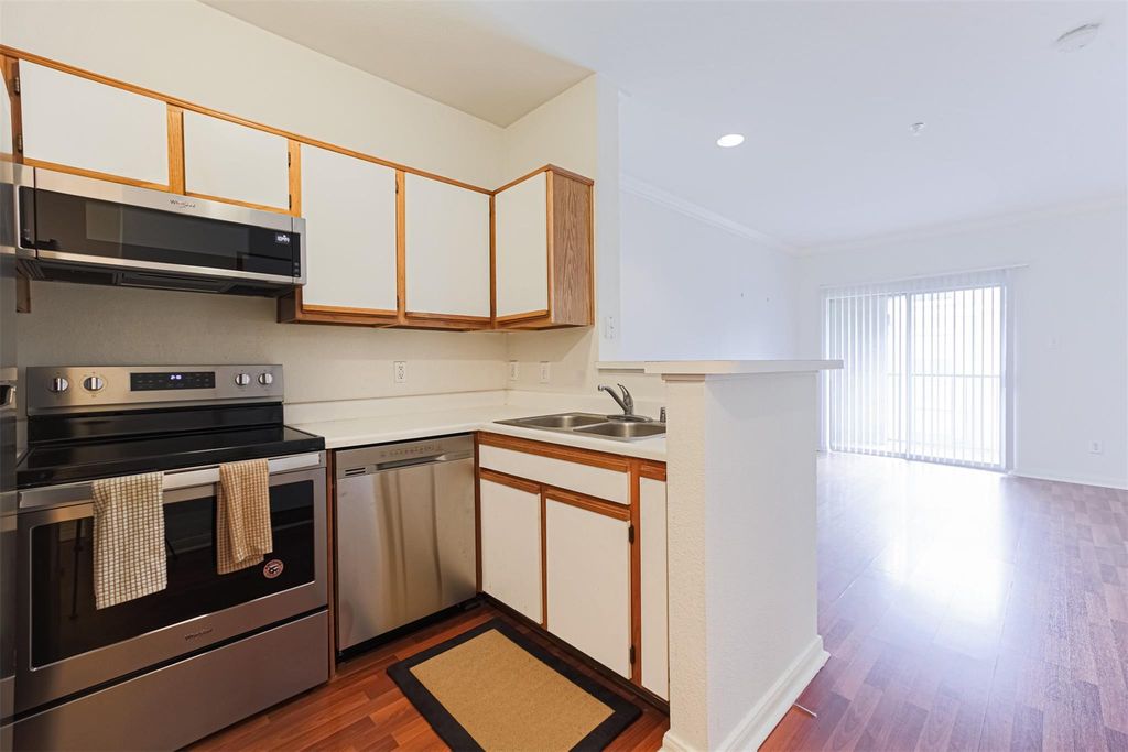 Photo of 3231 Allen Parkway #1208, Houston, TX 77019 (MLS # 67956921)