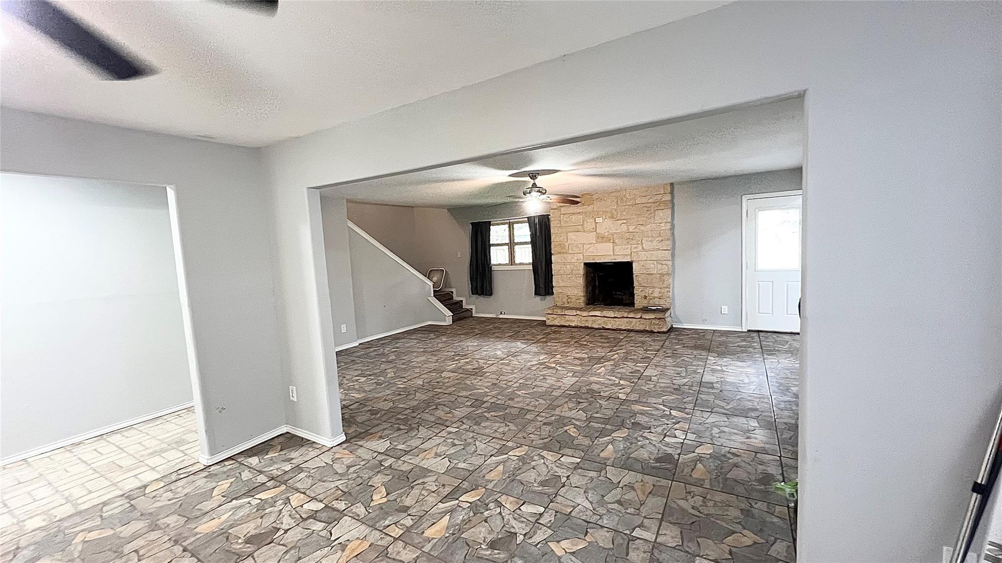 803 Glen Hollow Drive