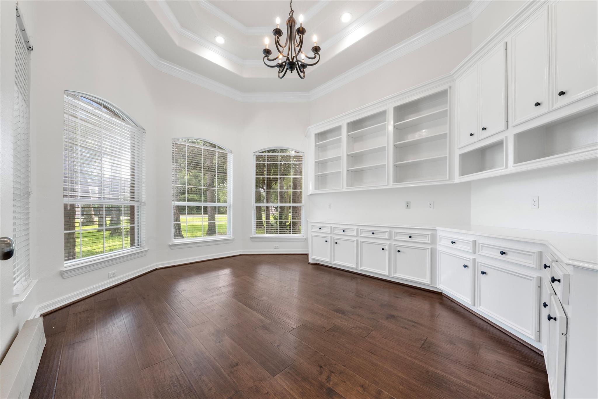 3207 W Benders Landing Boulevard