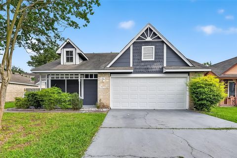 Photo of 12727 Ashford Knoll Drive, Houston, TX 77082 (MLS # 84207800)