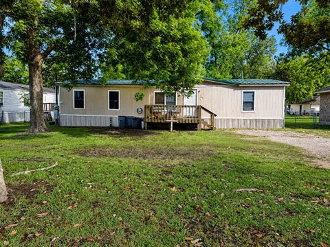 Photo of 11813 13th Street, Santa Fe, TX 77510 (MLS # 37484434)