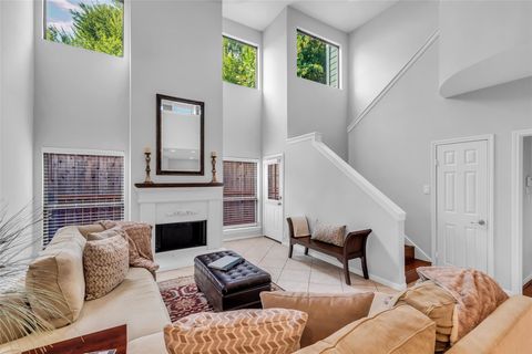 Photo of 2555 Bering Drive #15, Houston, TX 77057 (MLS # 25741104)