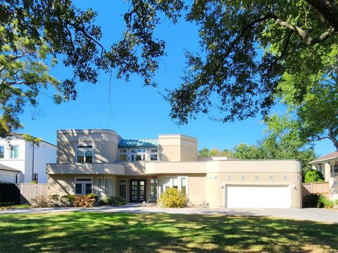 5304 Braeburn Drive Bellaire TX 77401