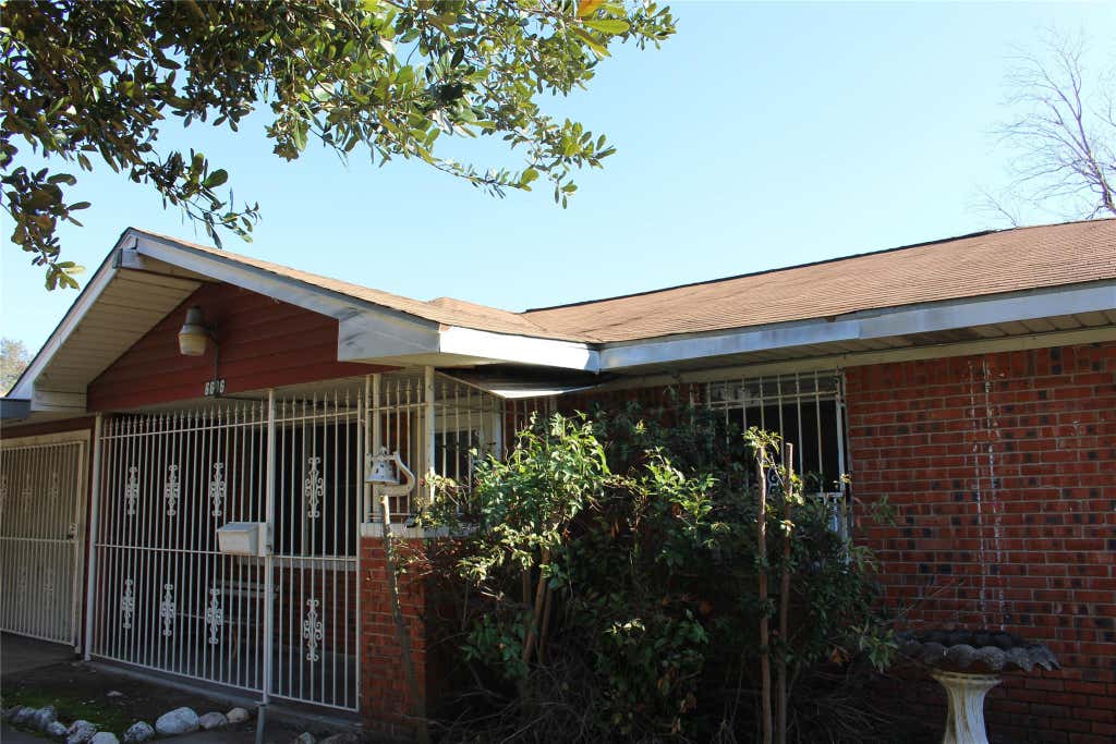 Photo of 6606 Muckelroy Street, Houston, TX 77076 (MLS # 49909526)