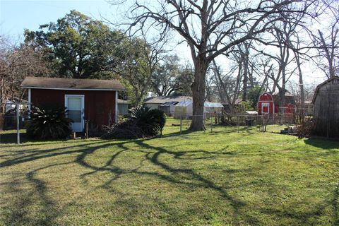 Photo of 6606 Muckelroy Street, Houston, TX 77076 (MLS # 49909526)