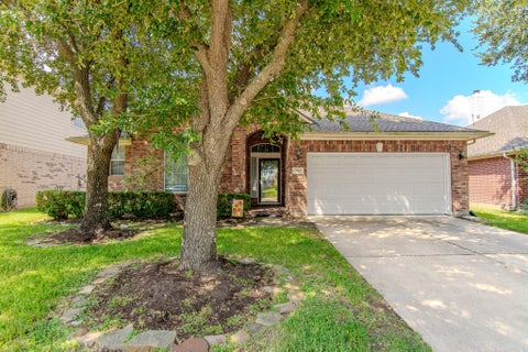 Photo of 7823 Blue Stream Court, Houston, TX 77041 (MLS # 44904378)