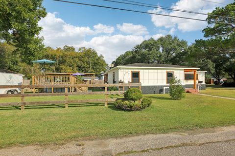 Photo of 1506 Colorado Avenue, La Marque, TX 77568 (MLS # 84331722)