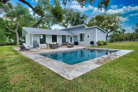 1288 County Road 297 Sargent TX 77414