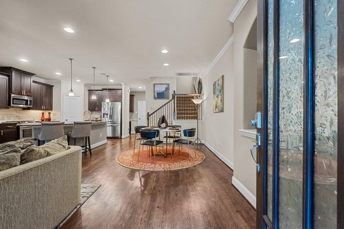 416 Via Regatta Drive