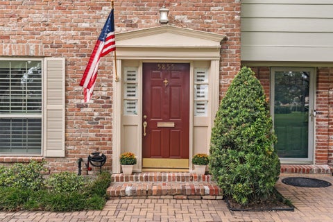 Photo of 5855 Valley Forge Drive #109, Houston, TX 77057 (MLS # 42823408)