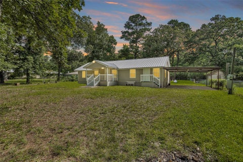 Photo of 99 Main Street, Huntsville, TX 77340 (MLS # 33692074)