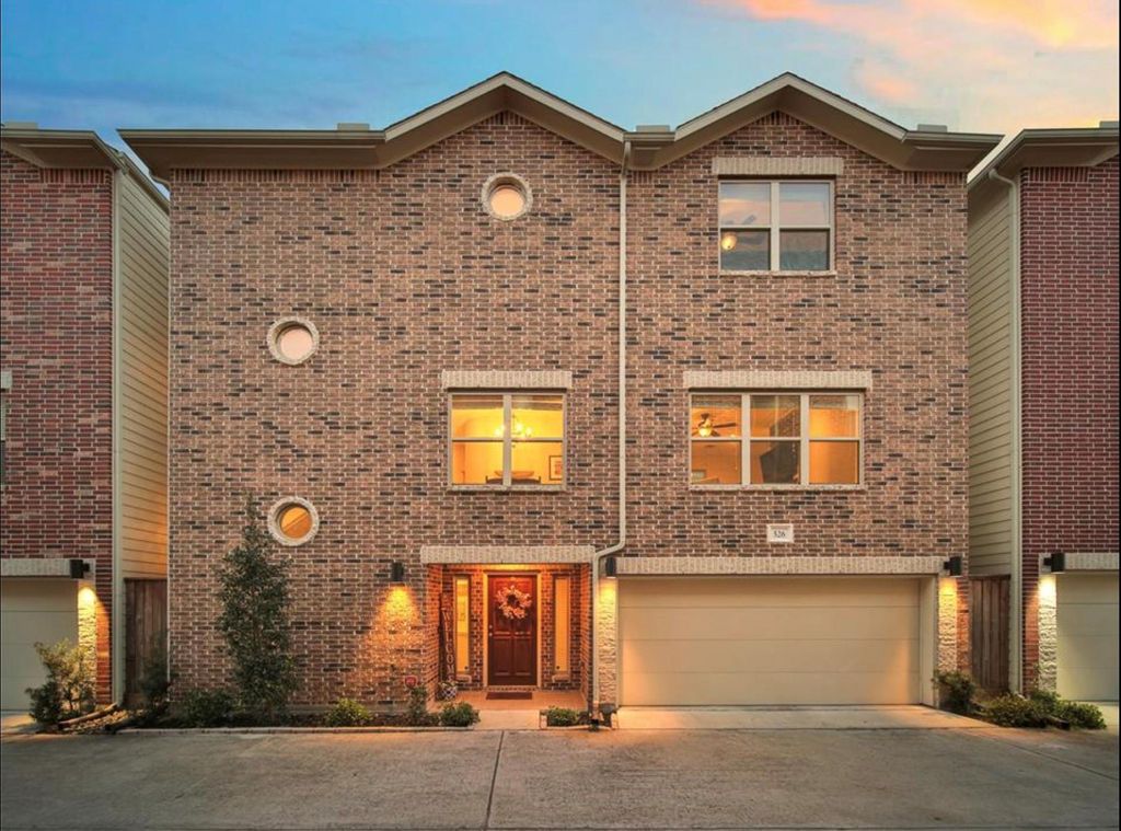Photo of 526 Westcross Street, Houston, TX 77018 (MLS # 24908968)