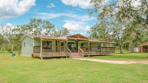 Photo of 1142 Private Road 648, Bay City, TX 77414 (MLS # 66394692) Photo of 1142 Private Road 648, Bay City, TX 77414 (MLS # 66394692)