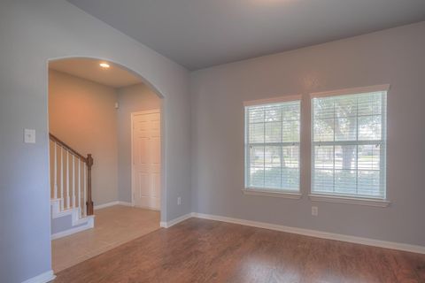 Tiny photo for 13802 Dunhurst Lane, Houston, TX 77047 (MLS # 31994123)
