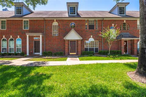 Photo of 1287 El Camino Village Drive, Webster, TX 77058 (MLS # 19463063)