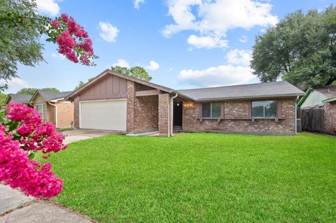 Photo of 13910 New Village Lane, Sugar Land, TX 77498 (MLS # 50355708)