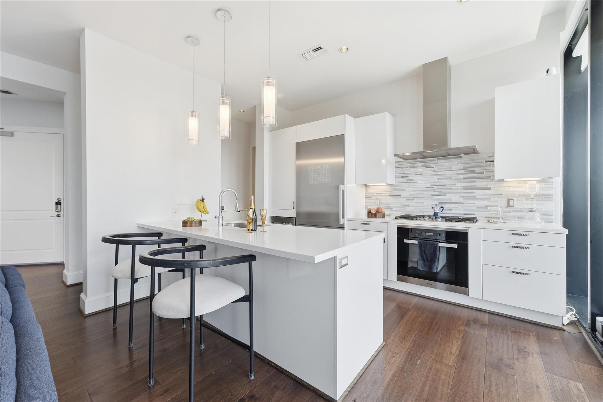 1409 Post Oak Boulevard 2203