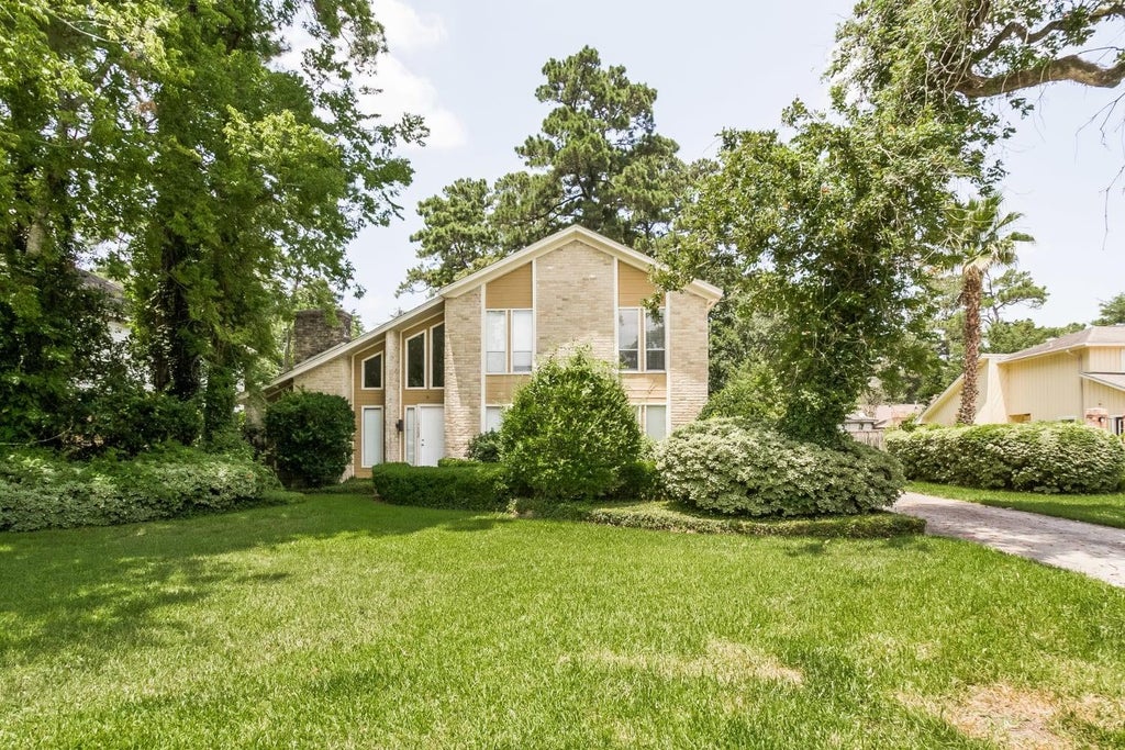 Photo of 17502 Sorrel Ridge Drive, Spring, TX 77388 (MLS # 21524088)