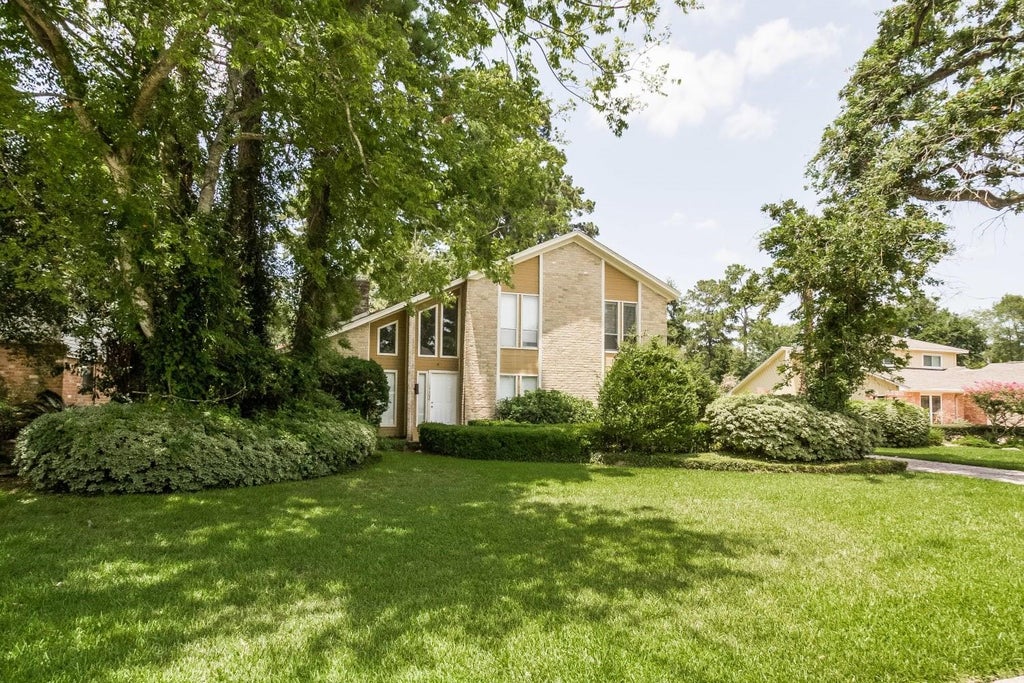 Photo of 17502 Sorrel Ridge Drive, Spring, TX 77388 (MLS # 21524088)