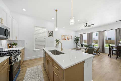 Photo of 8904 Knoll Leaf Drive, Houston, TX 77080 (MLS # 18697433)