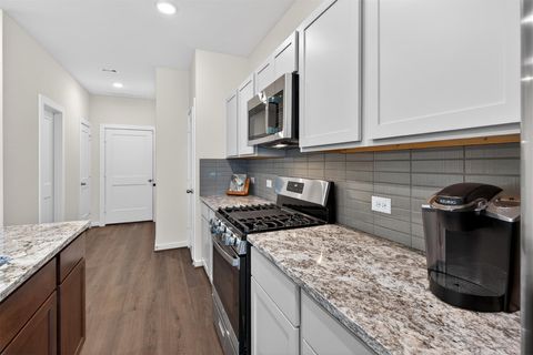 Tiny photo for 2013 Rocky Sharp Trail, Houston, TX 77088 (MLS # 80401404)
