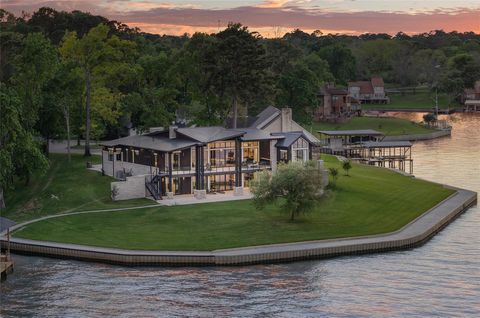 Photo of 110 Imperial Court, Coldspring, TX 77331 (MLS # 45625350)