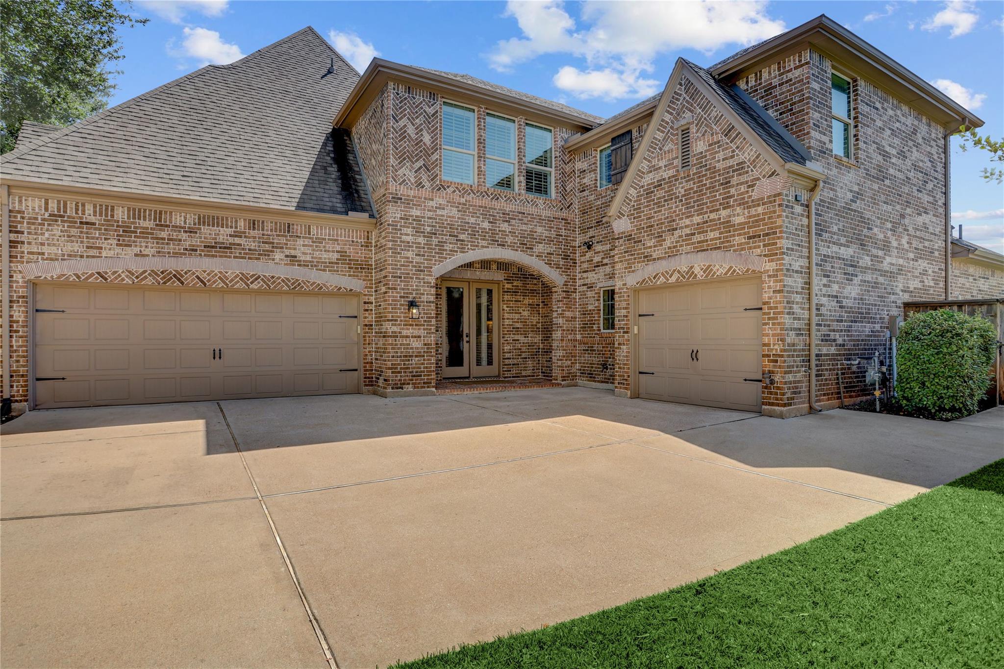 21323 Redcrest Manor Drive