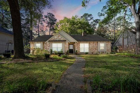 Photo of 11611 Primwood Drive, Houston, TX 77070 (MLS # 73018964)