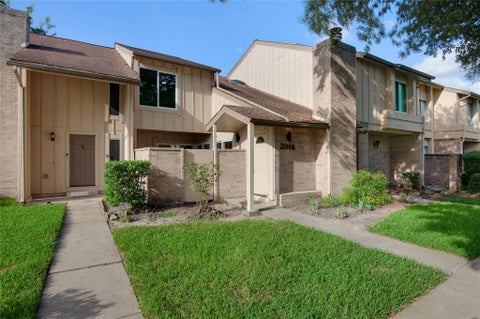 Photo of 2916 Windchase Blvd BLVD, Houston, TX 77082 (MLS # 64850351)