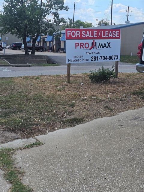 Photo of 6203 Brittmoore Road, Houston, TX 77041 (MLS # 82272115)