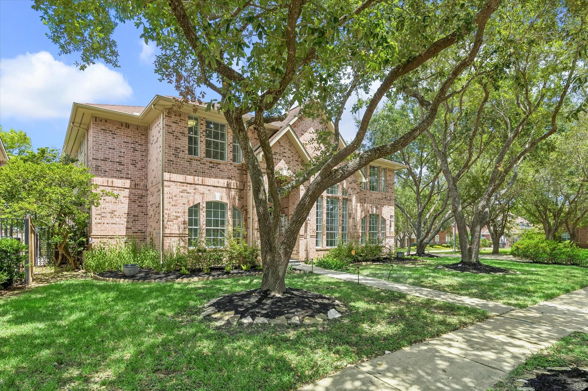 39 Oakmere Place